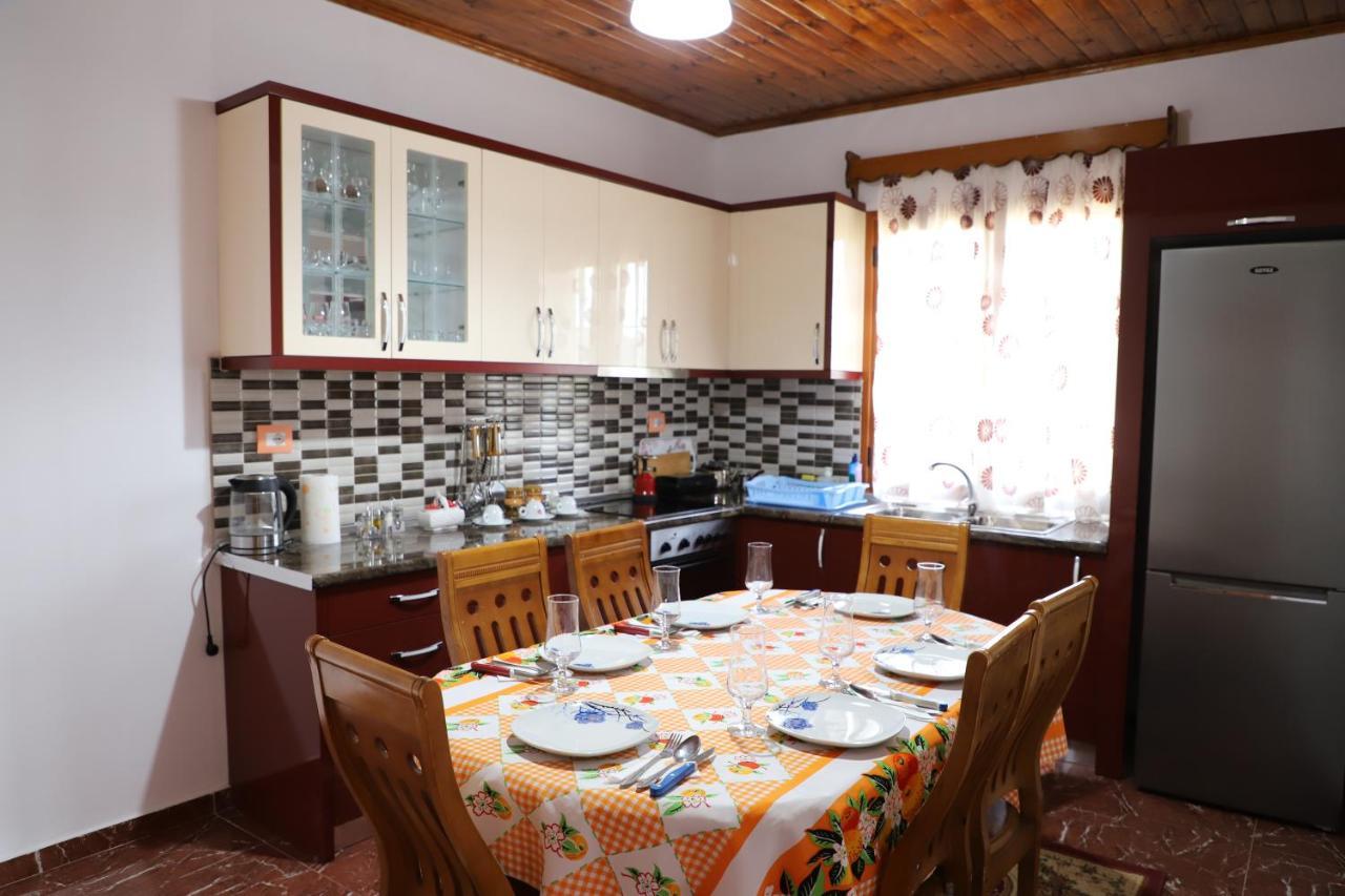 בראט Villa Rexho מראה חיצוני תמונה
